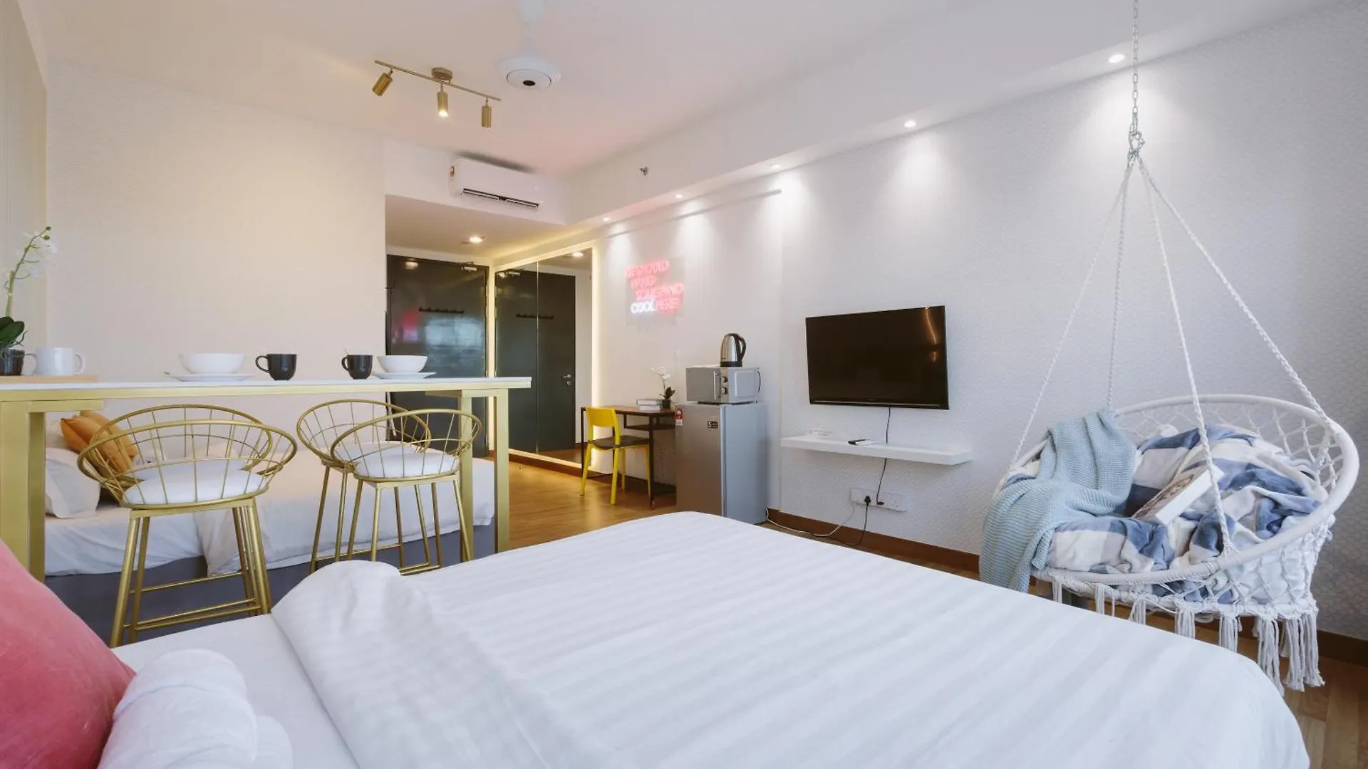 Tropicana 218 Macalister George Town